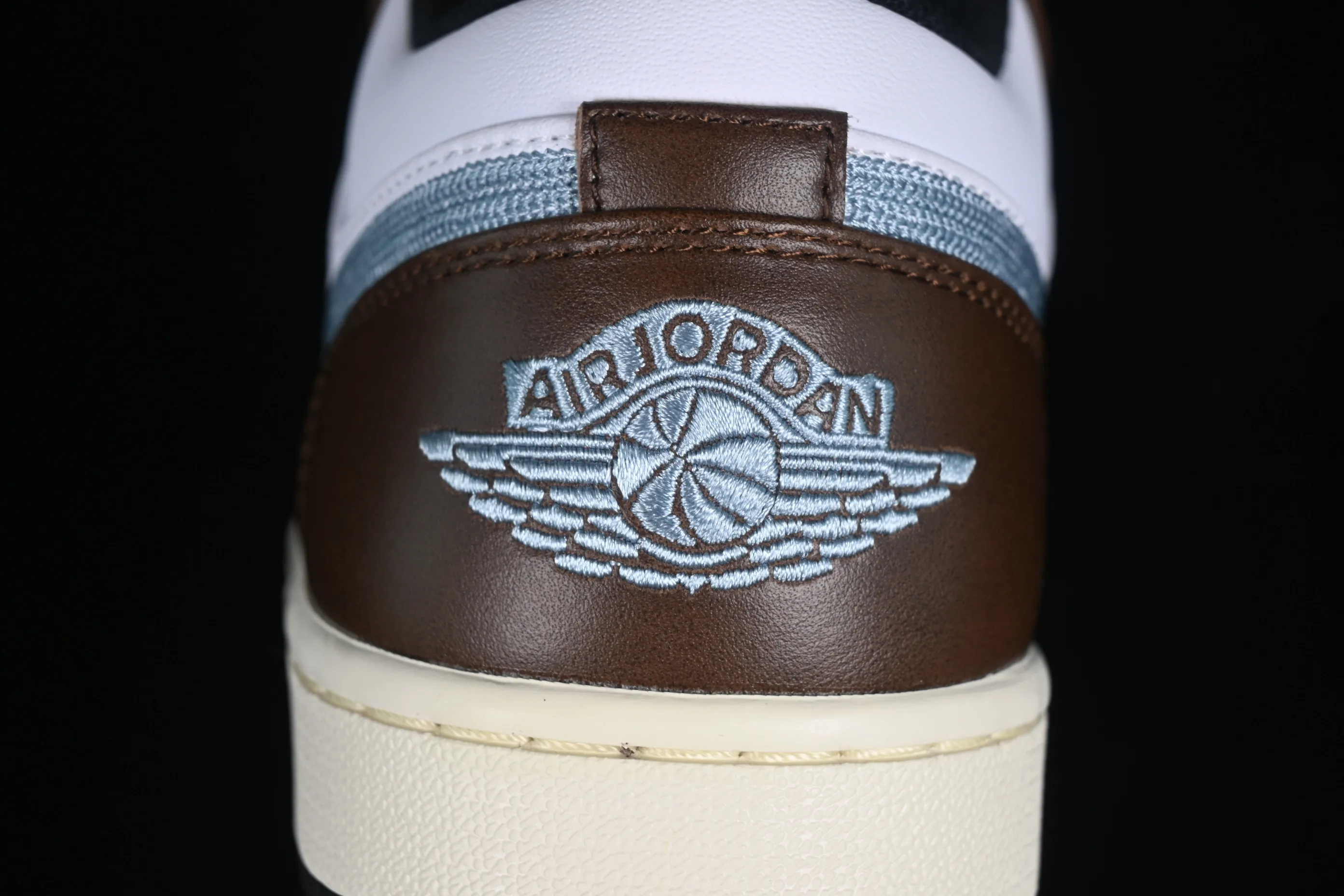 All categories Air Jordan Jordan series basketball shoes Air Jordan 1 Low Z version Air Jordan 1 Low AJ1 Joe 1 low-top cultural and leisure sports sneakers FQ7832-142